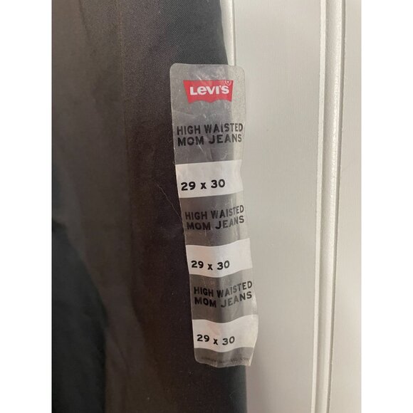 Levi’s Black High-Waisted Tapered Leg Mom Jeans Size 29x30 - Picture 5 of 13